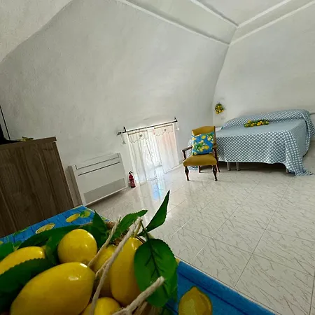 La Casa Di Nina Apartment *